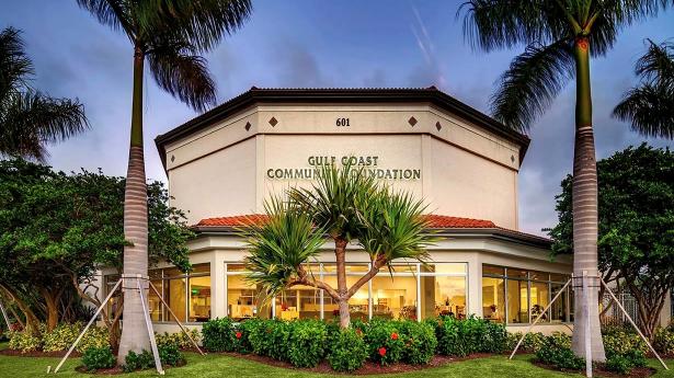 The outside front entrance of Gulf Coast Community Foundation's Venice Headquarters.